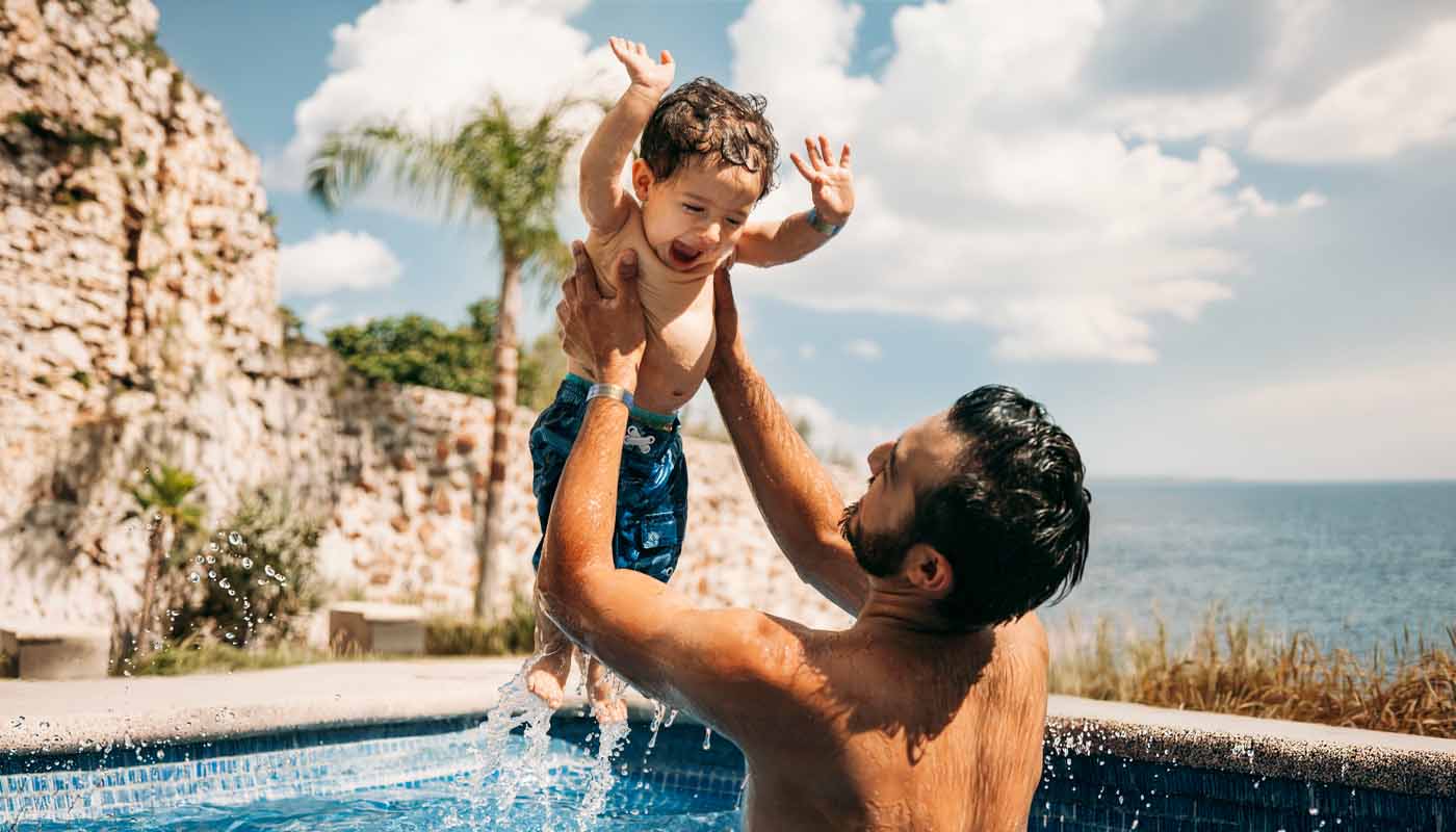 Four Reasons All-Inclusive Resorts Should Use RFID Wristbands